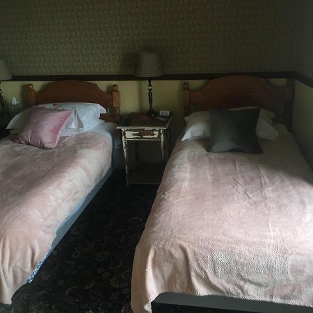ウォルトン・オン・ザ・ネーズ Regency House Bed & Breakfast エクステリア 写真